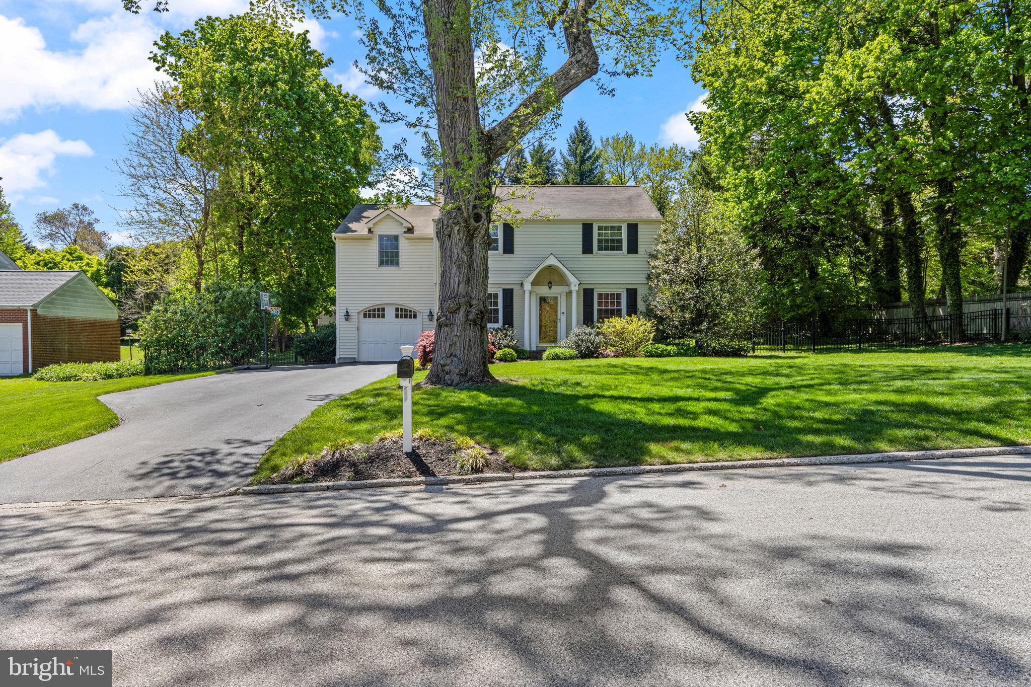 290 Wentworth Road Wayne, PA 19087 - Photo 5 of 57 Exterior