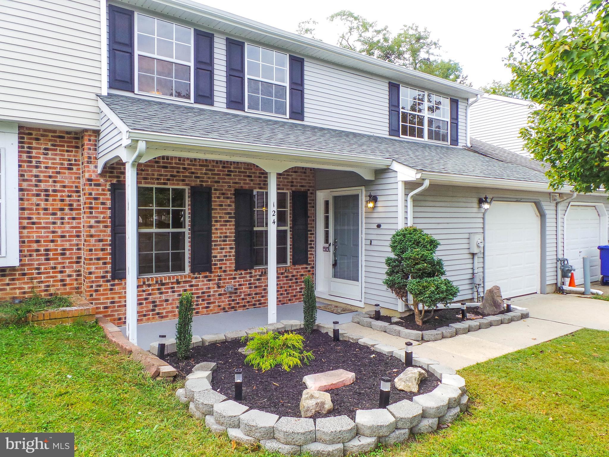 124 Stratton Lane Mount Laurel, NJ 08054 - Photo 1 of 20 Gallery Image 1