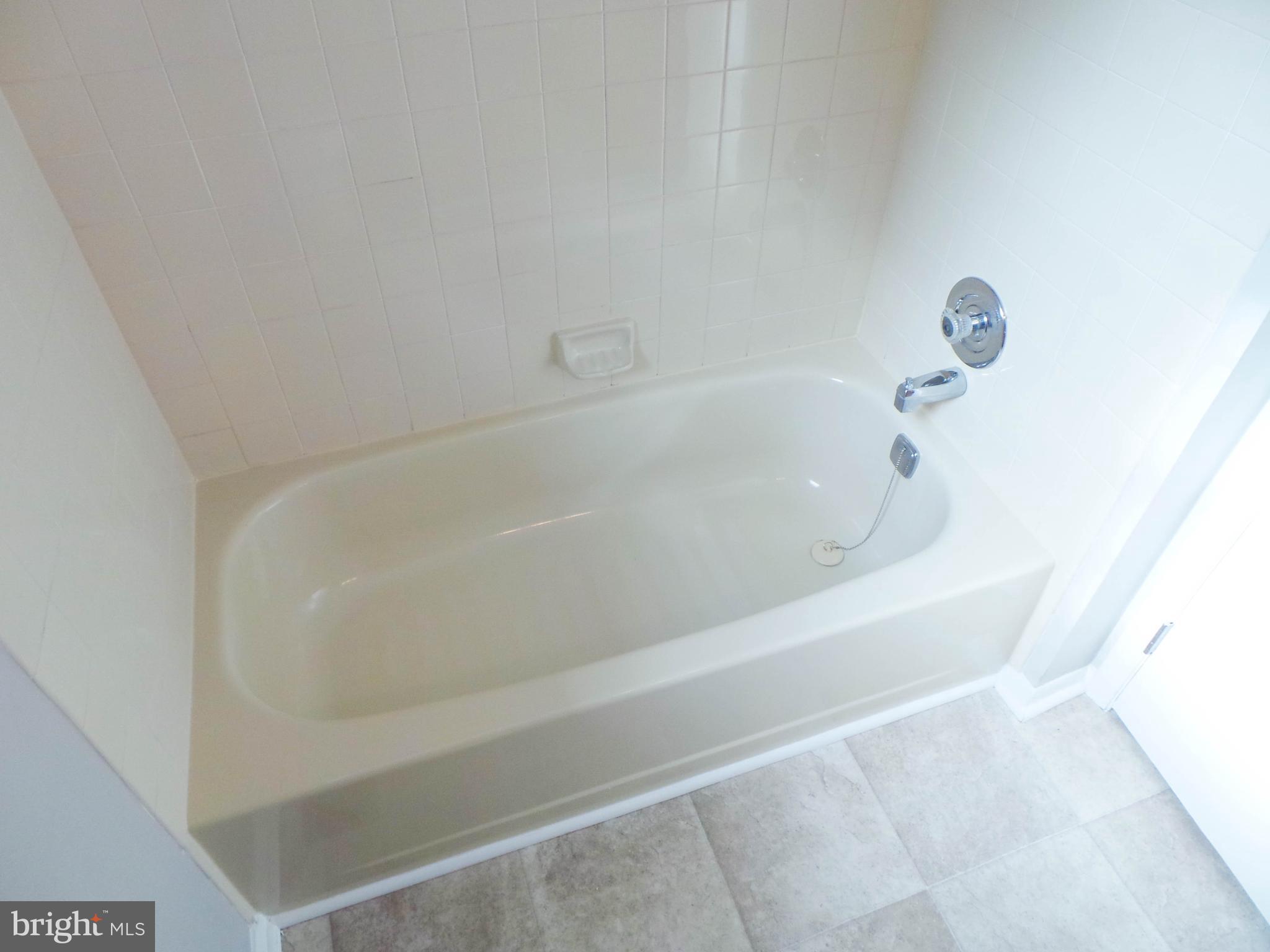 124 Stratton Lane Mount Laurel, NJ 08054 - Photo 13 of 20 Gallery Image 13