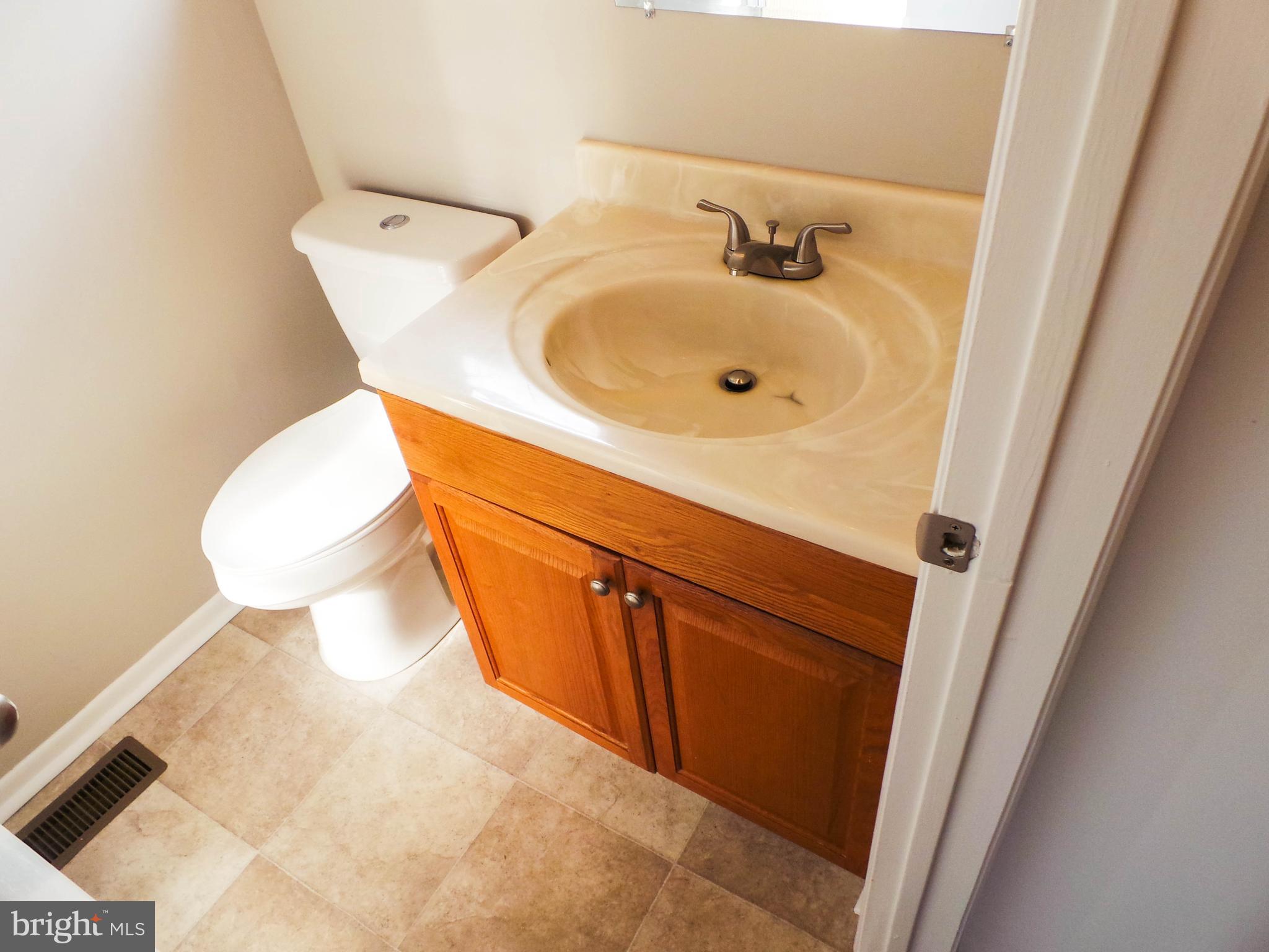 124 Stratton Lane Mount Laurel, NJ 08054 - Photo 17 of 20 Gallery Image 17