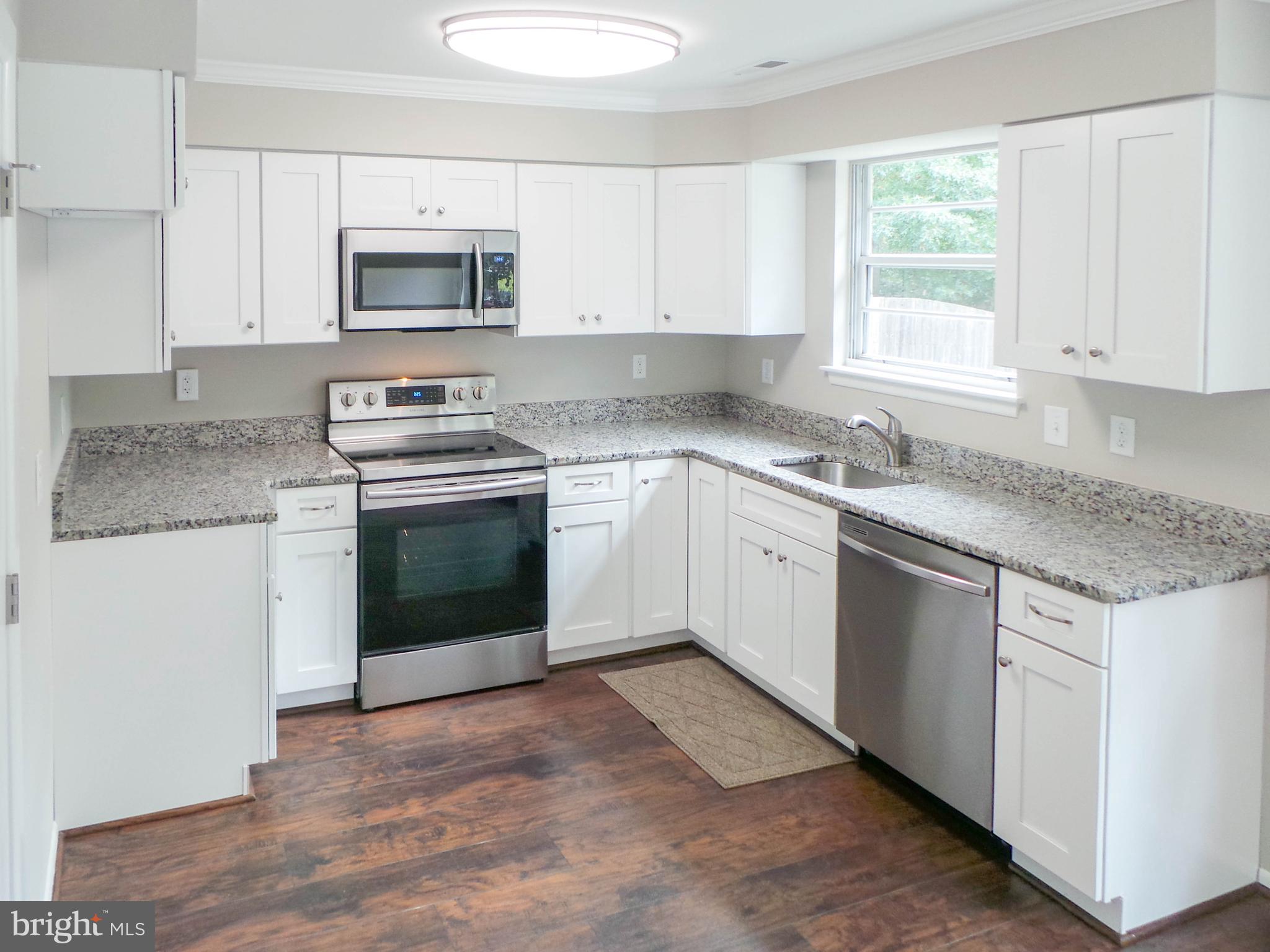 124 Stratton Lane Mount Laurel, NJ 08054 - Photo 4 of 20 Gallery Image 4