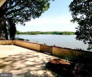 40 Shorewalk Road Riva, MD 21140 - Photo 9 of 28 WATER WATER EVERYWHERE !!