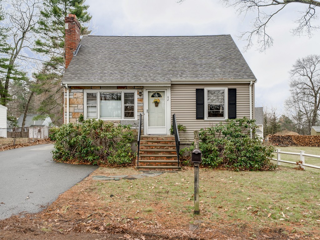42 Evergreen Road Natick, MA 01760 - Photo 2 of 18