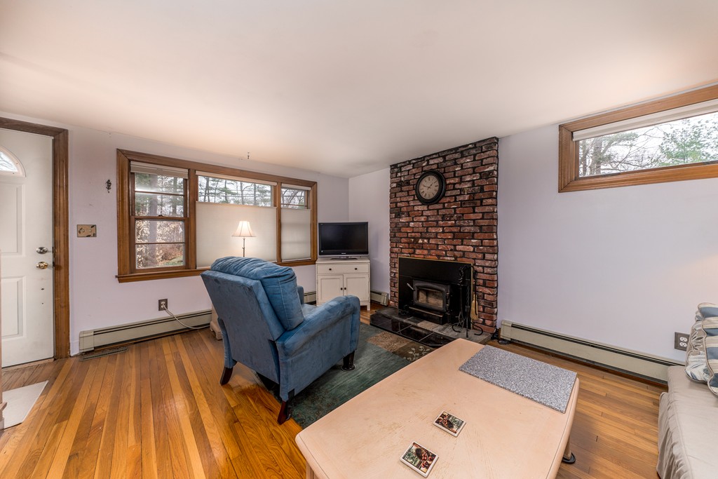 42 Evergreen Road Natick, MA 01760 - Photo 8 of 18