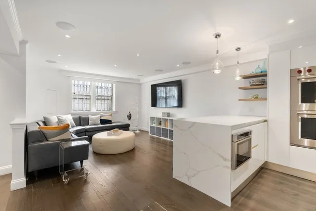 $5,995,000 | 41 Chestnut Street, Boston, MA 02108