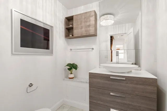 $5,995,000 | 41 Chestnut Street, Boston, MA 02108