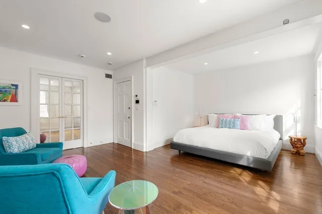 $5,995,000 | 41 Chestnut Street, Boston, MA 02108