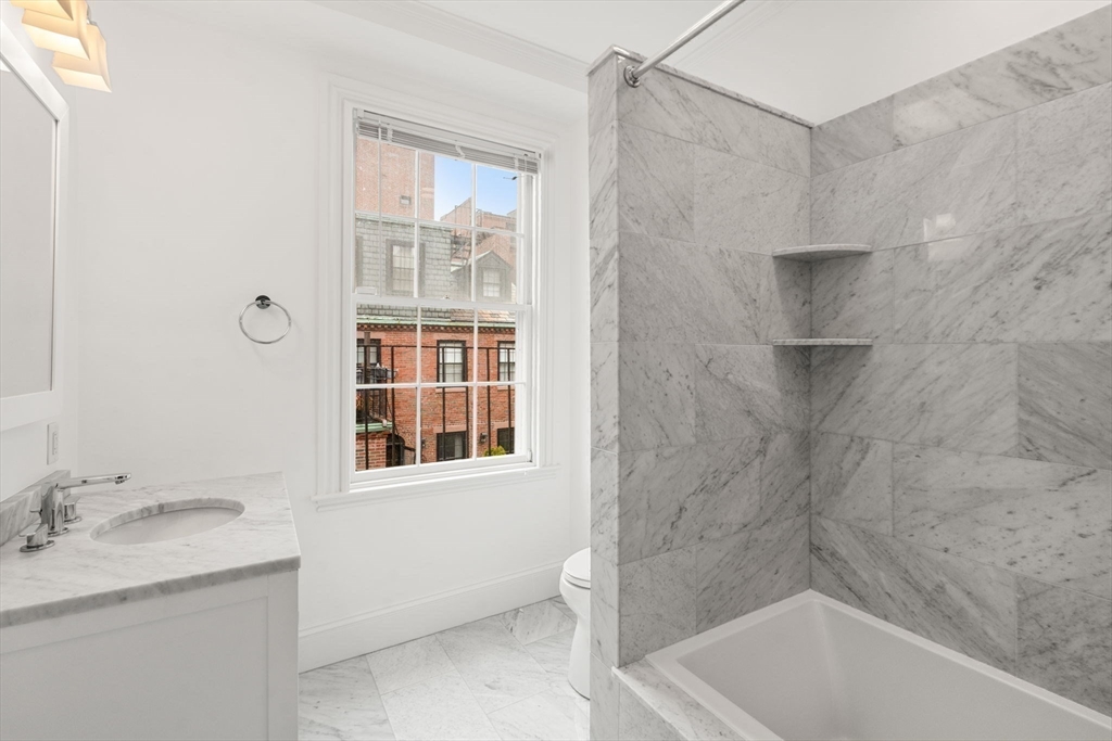 41 Chestnut Street Boston, MA 02108 - Photo 35 of 40