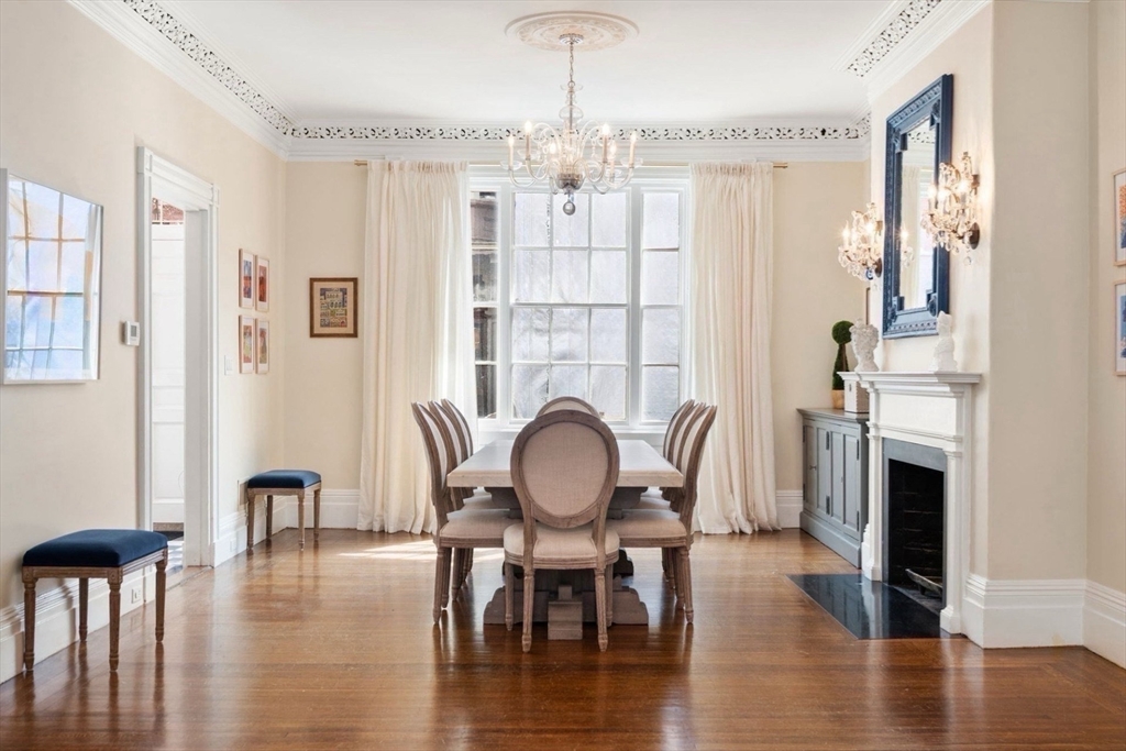 41 Chestnut Street Boston, MA 02108 - Photo 6 of 40