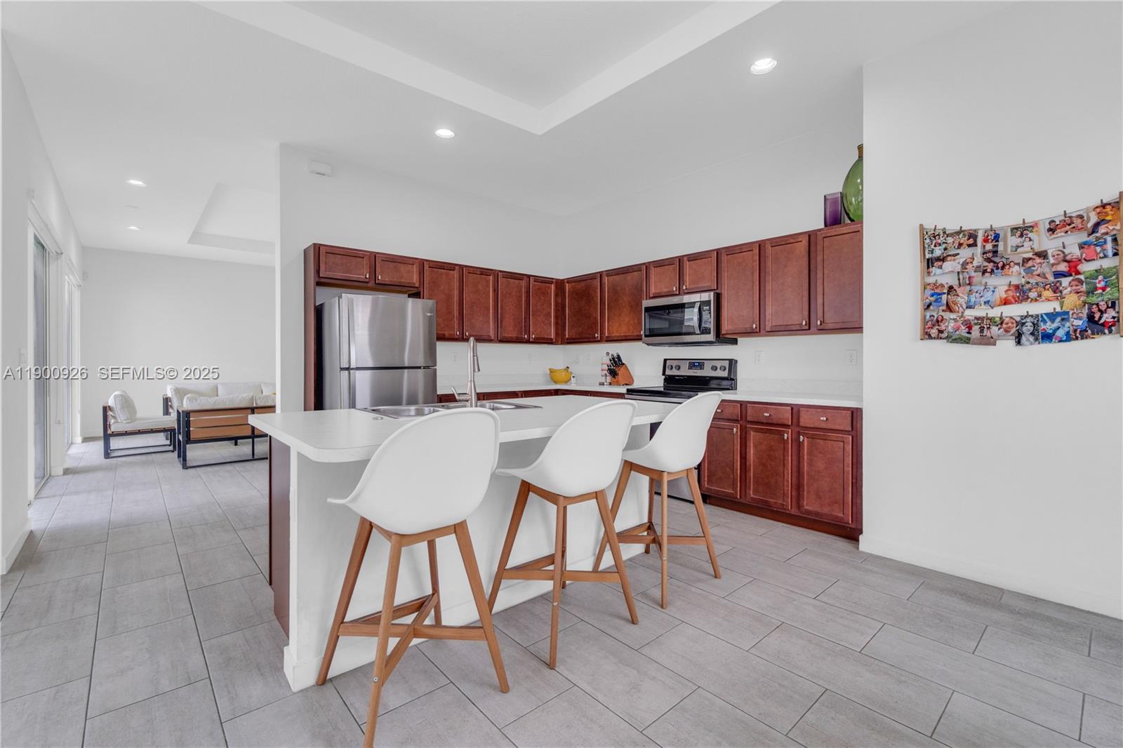 15288 Southwest 176th Terrace Miami, FL 33187 - Photo 4 of 68