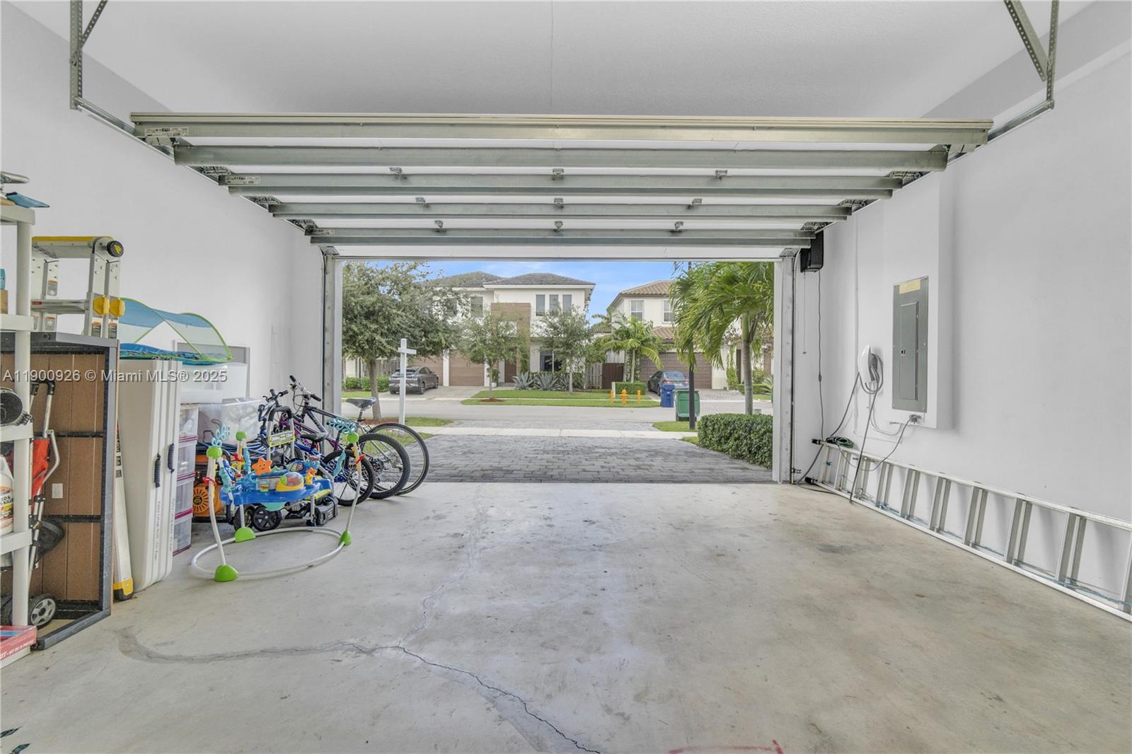 15288 Southwest 176th Terrace Miami, FL 33187 - Photo 46 of 68