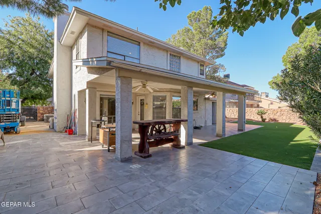 $389,900 | 2081 Pueblo Nuevo Circle, El Paso, TX 79936