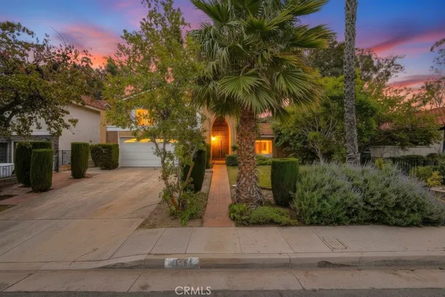 $1,235,000 | 6764 Swarthmore Drive, Anaheim Hills, CA 92807