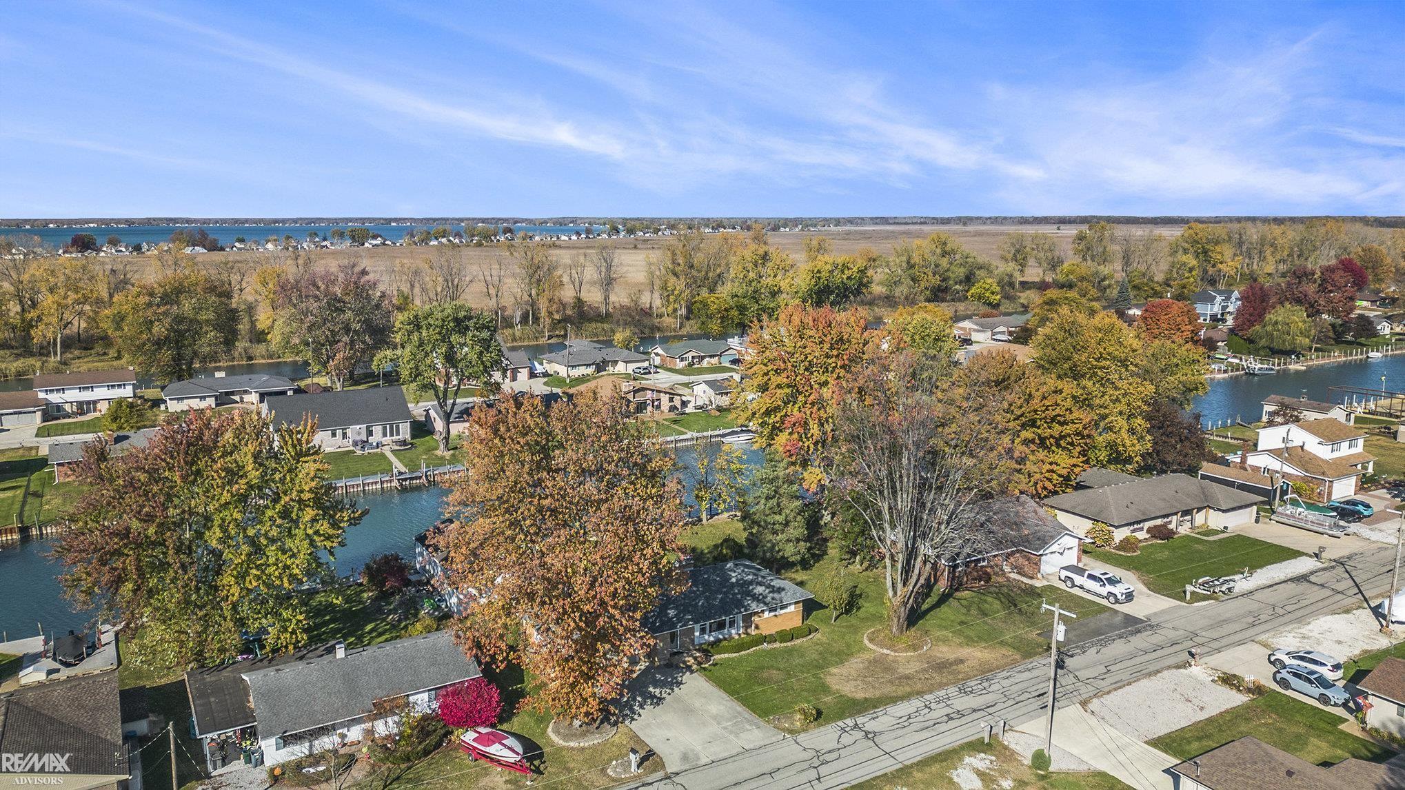7284 Cardinal Road Algonac, MI 48001 - Photo 29 of 32
