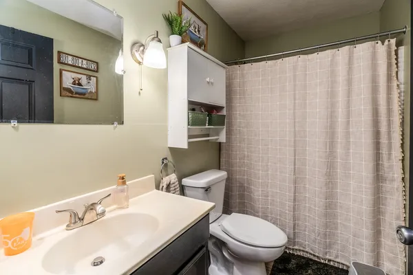 $359,900 | 1211 Mockingbird Lane, Carterville, IL 62918
