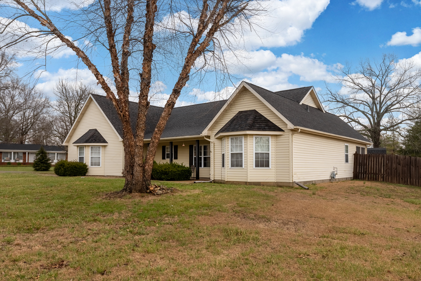 1211 Mockingbird Lane Carterville, IL 62918 - Photo 3 of 45