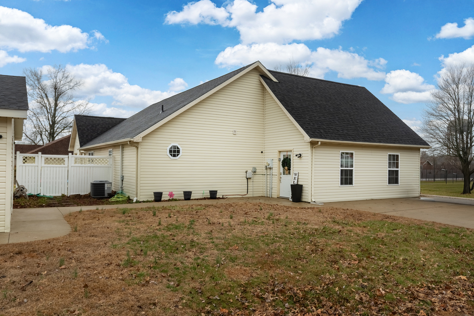 1211 Mockingbird Lane Carterville, IL 62918 - Photo 32 of 45