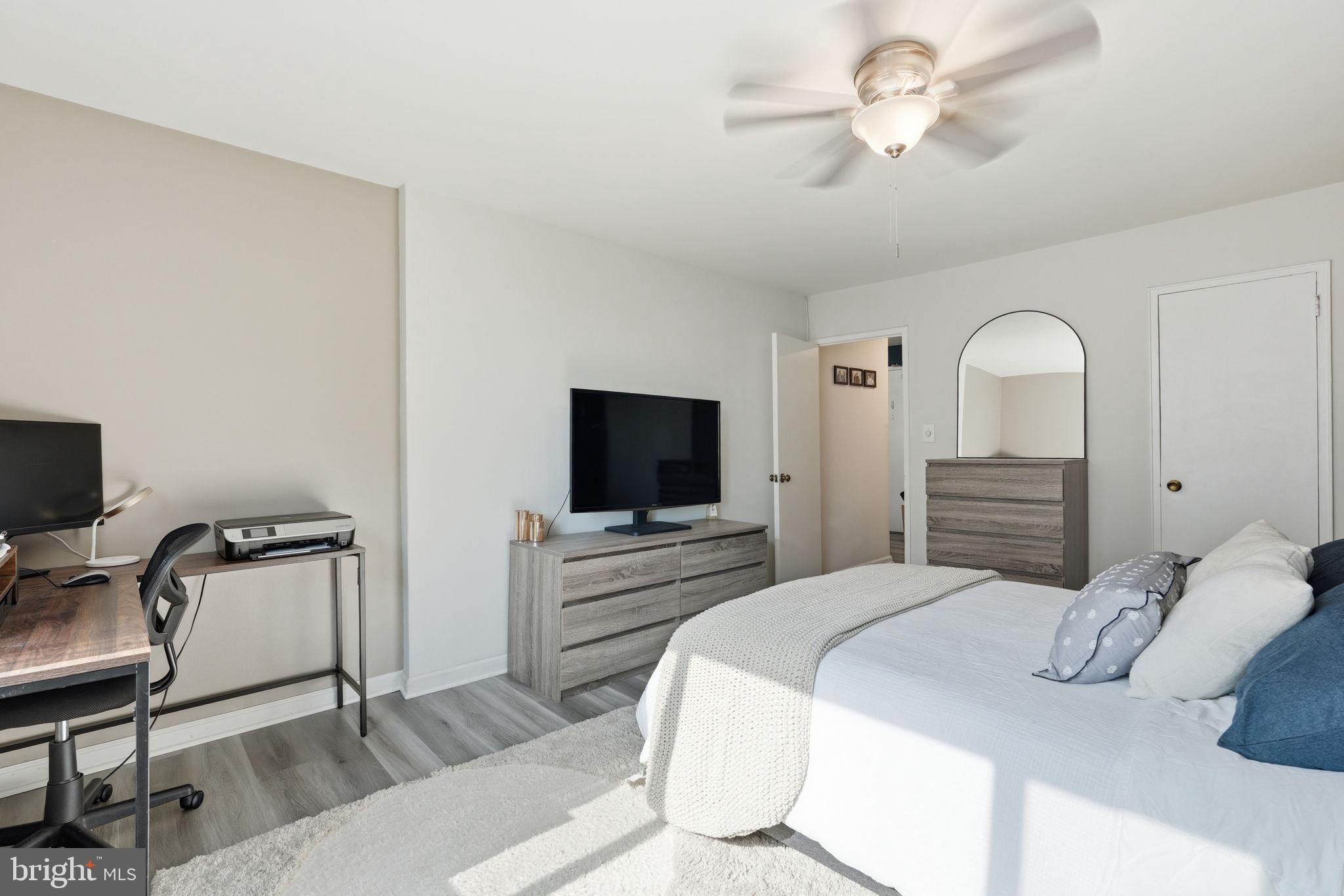 1200 South Arlington Ridge Road, Unit 614 Arlington, VA 22202 - Photo 16 of 26 Bedroom