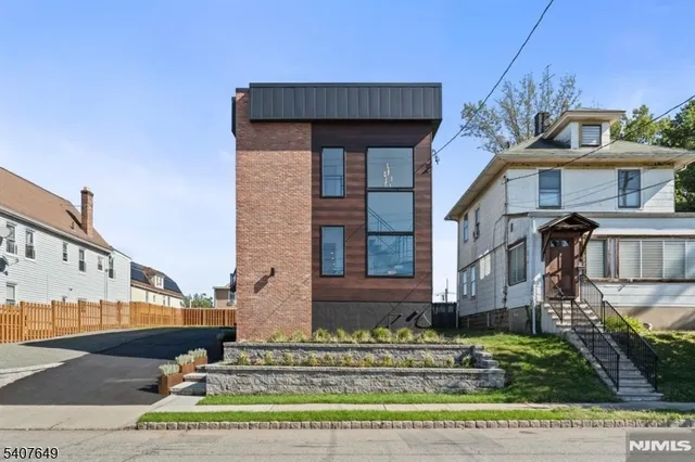 $3,500 | 246 Cortlandt Street, Unit 1, Belleville, NJ 07109