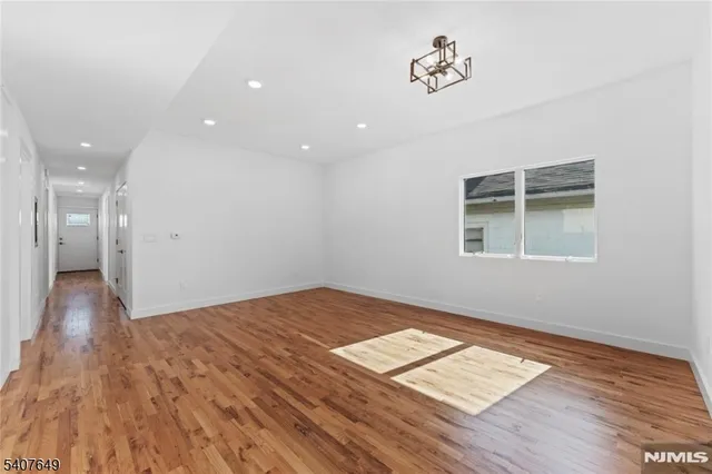 $3,500 | 246 Cortlandt Street, Unit 1, Belleville, NJ 07109