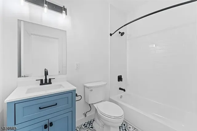 $3,500 | 246 Cortlandt Street, Unit 1, Belleville, NJ 07109