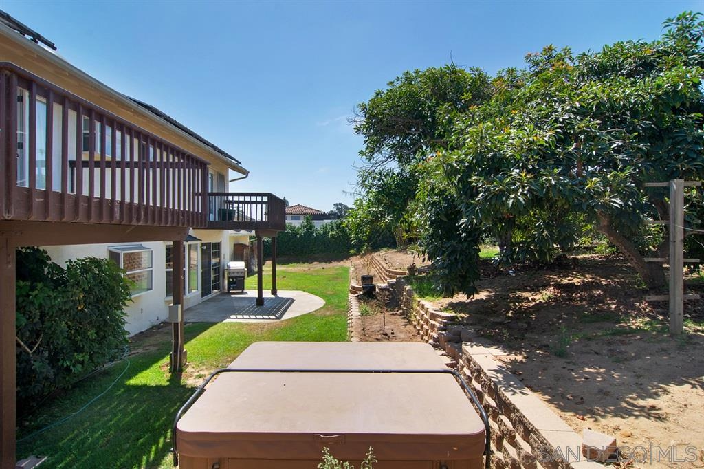1086 Crest Drive Encinitas, CA 92024 - Photo 13 of 13