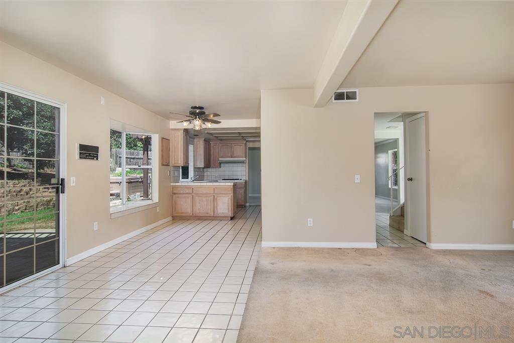 1086 Crest Drive Encinitas, CA 92024 - Photo 4 of 13