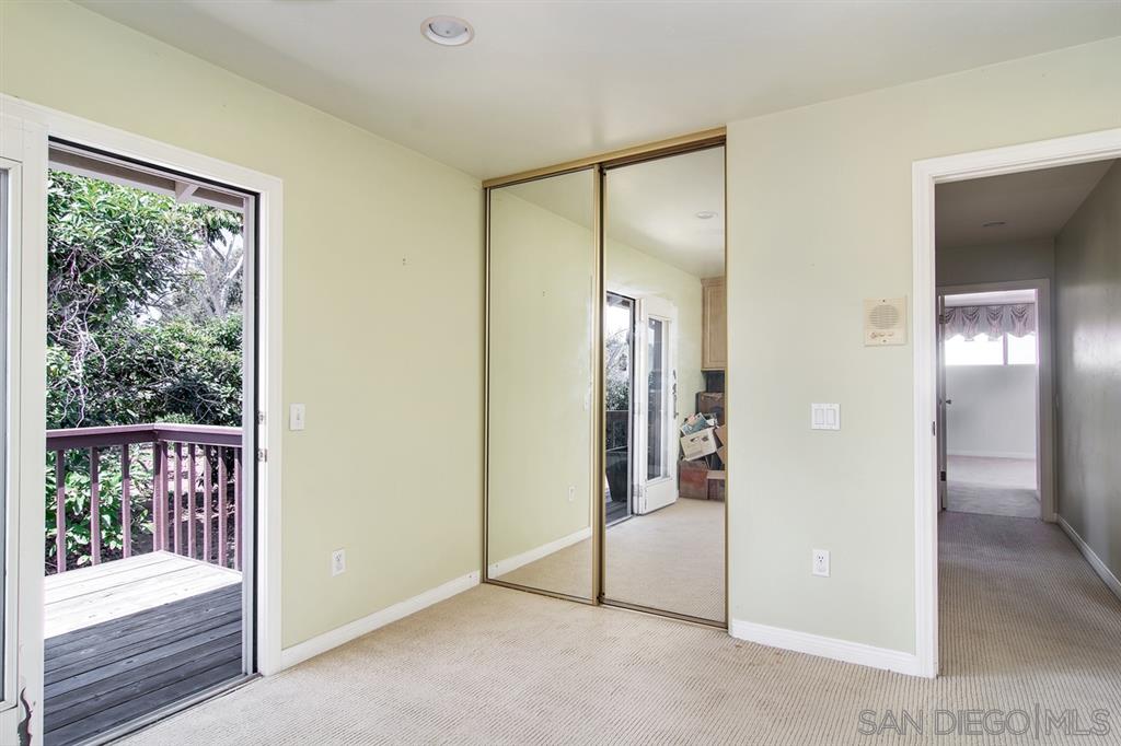 1086 Crest Drive Encinitas, CA 92024 - Photo 9 of 13