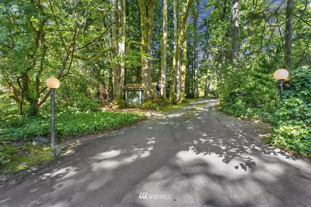 4105 Erlands Point Road Northwest Bremerton, WA 98312 - Photo 5 of 25 Gallery Image 5