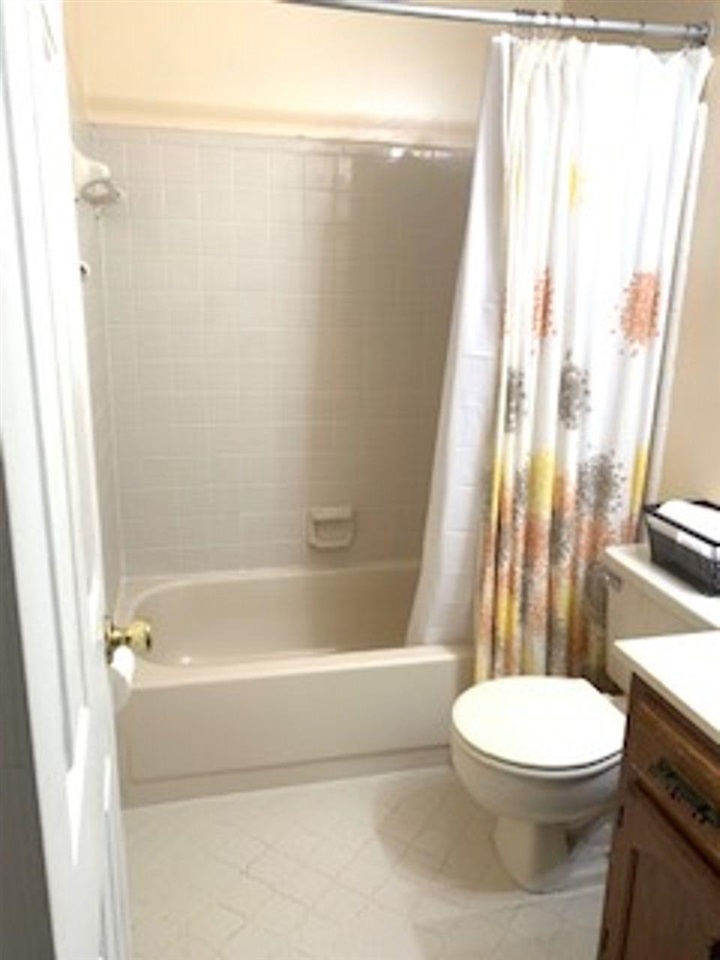 5269 Ross Road Memphis, TN 38141 - Photo 8 of 16