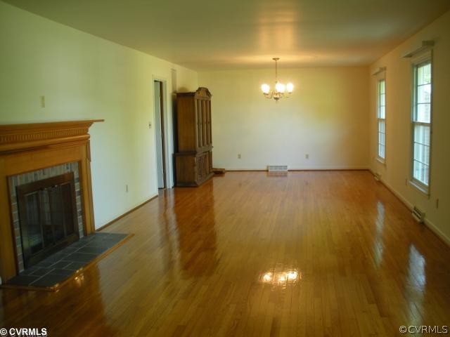 Living Room - Living Room into Dining Room