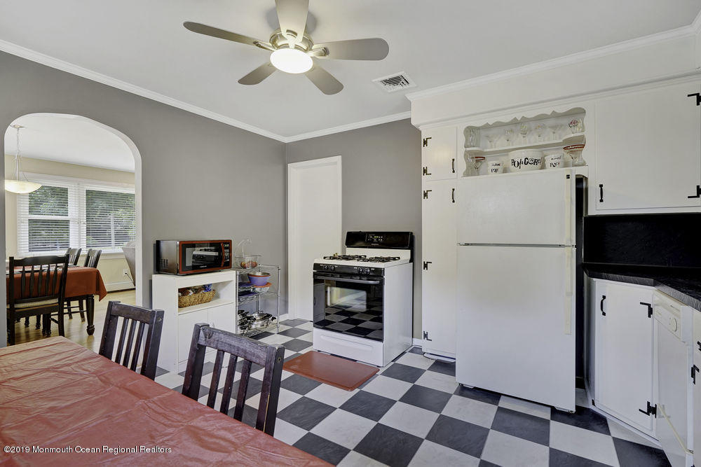 344 Dutch Neck Road East Windsor, NJ 08520 - Photo 19 of 49 025_dsc03310