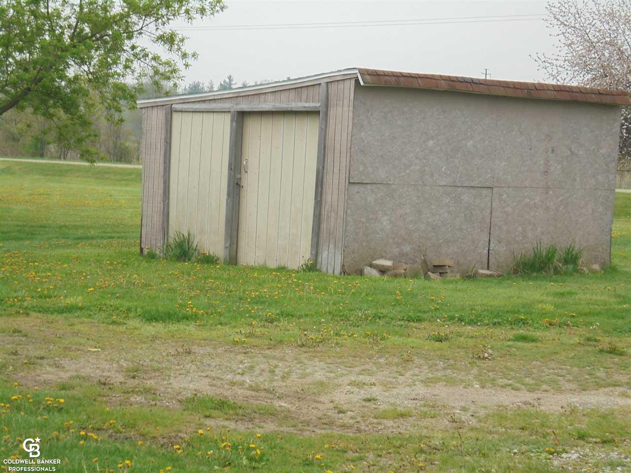 280 Wheeling Road Imlay City, MI 48444 - Photo 8 of 35 Storage