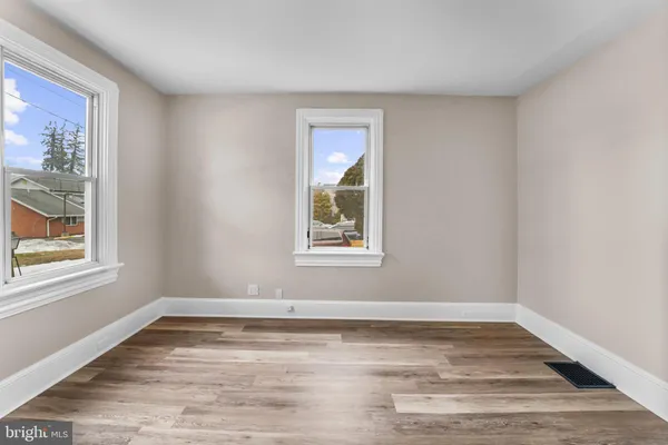 $350,000 | 127 Schooley Street, Moorestown, NJ 08057