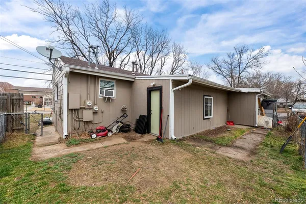 $775,000 | 5997 Magnolia Street, Commerce City, CO 80022