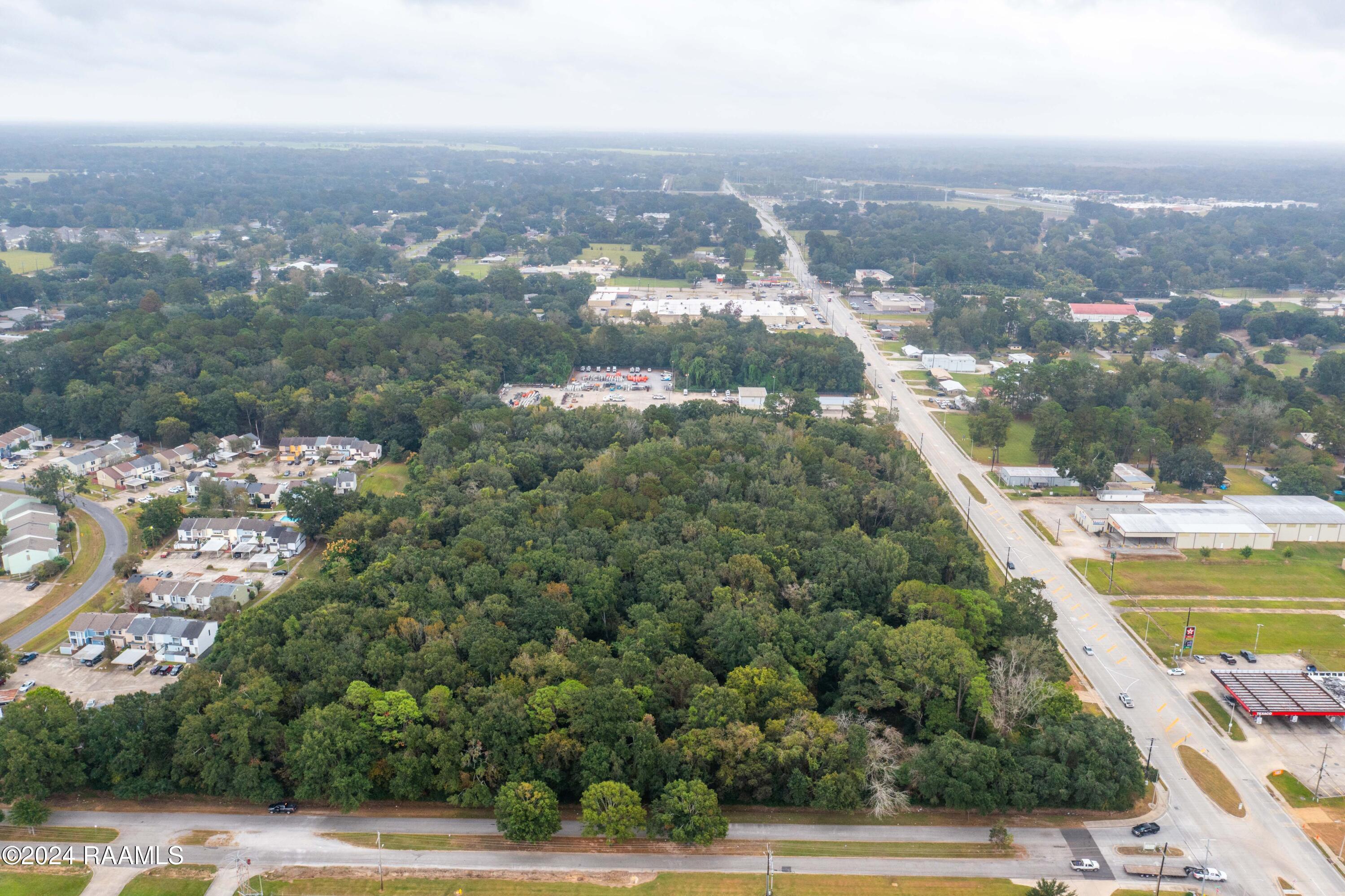 205 East Pont Des Mouton Road Lafayette, LA 70507 - Photo 7 of 14 205EPontDesMouton-6
