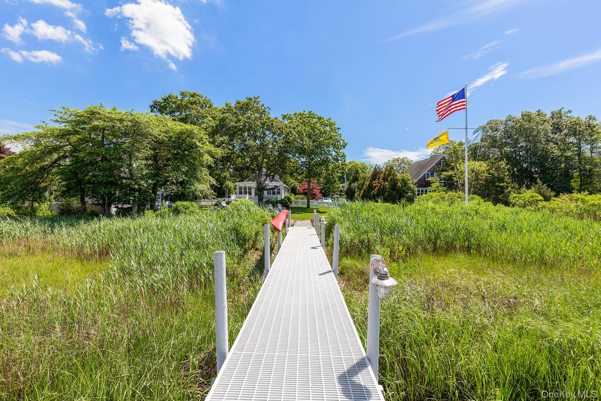 144 Springville Road Hampton Bays, NY 11946 - Photo 28 of 40