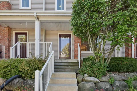 $345,000 | 711 Cricket Lane, Unit 3, Middleton, WI 53562