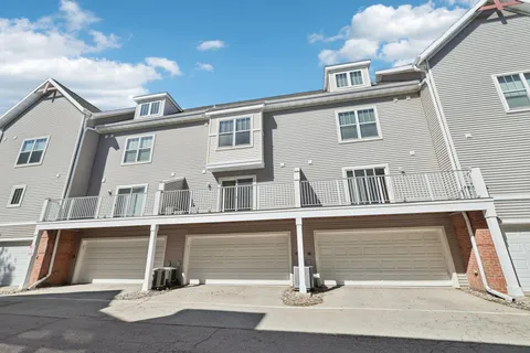 $345,000 | 711 Cricket Lane, Unit 3, Middleton, WI 53562