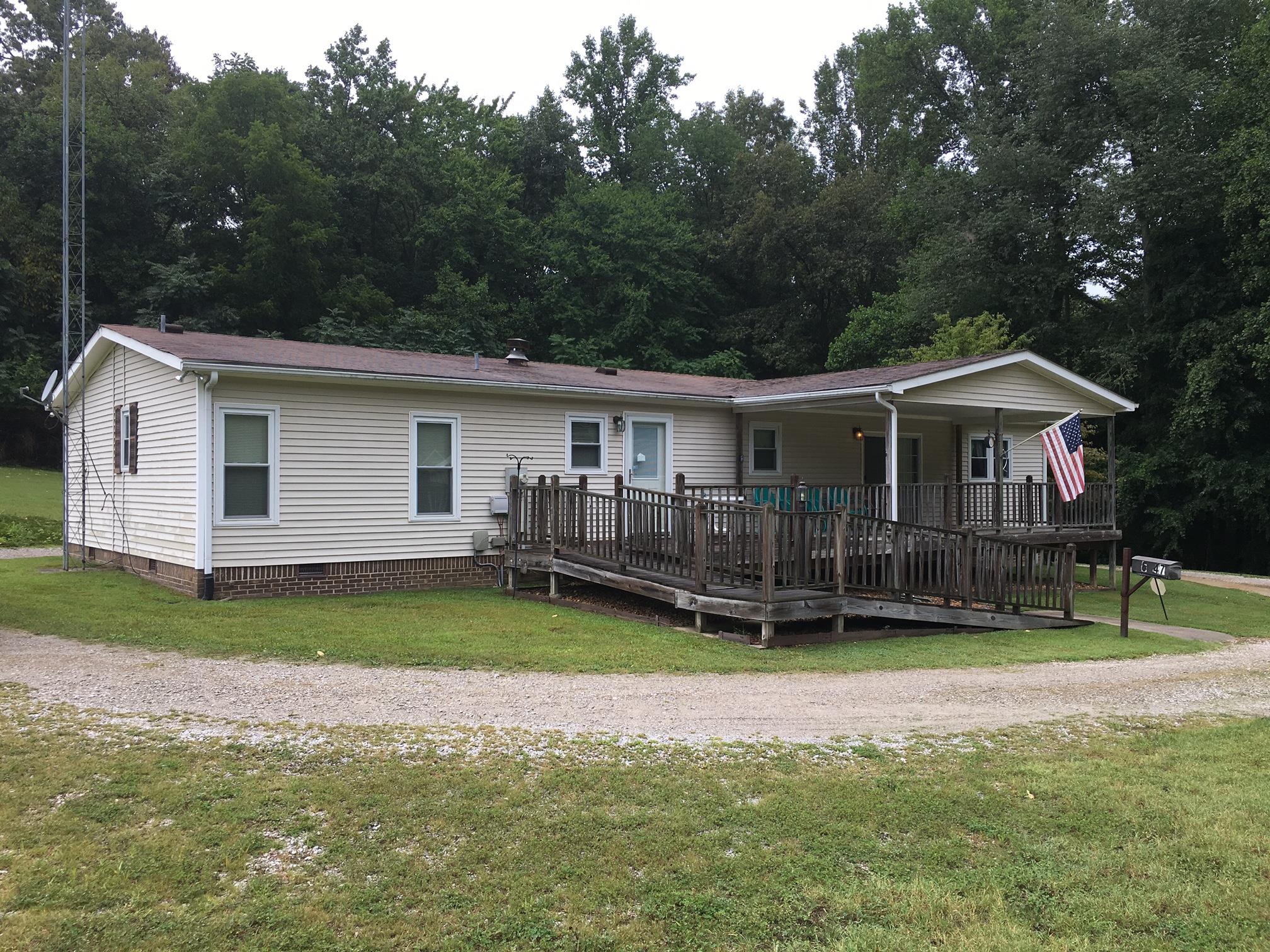 6947 Old Mill Road Baxter, TN 38544 - Photo 3 of 25