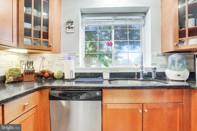 $538,000 | 4149 South Four Mile Run Drive, Unit 103, Arlington, VA 22204