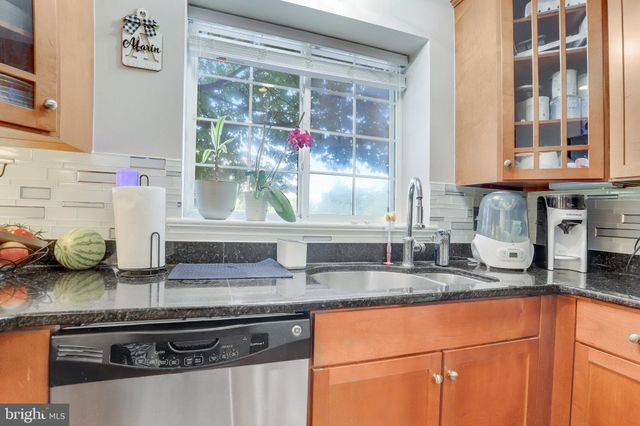 $538,000 | 4149 South Four Mile Run Drive, Unit 103, Arlington, VA 22204