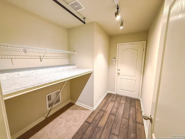 $305,000 | 5423 Southern Oaks, San Antonio, TX 78261