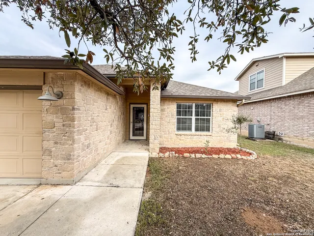 $305,000 | 5423 Southern Oaks, San Antonio, TX 78261