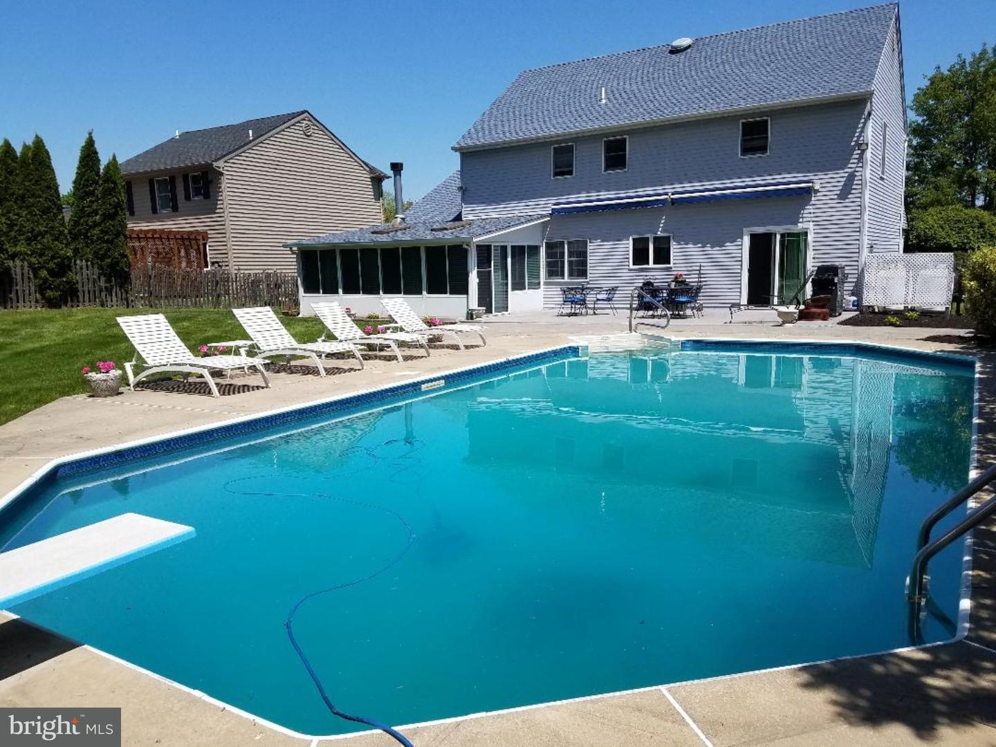 741 Cliff Road Bensalem, PA 19020 - Photo 3 of 17 Pool
