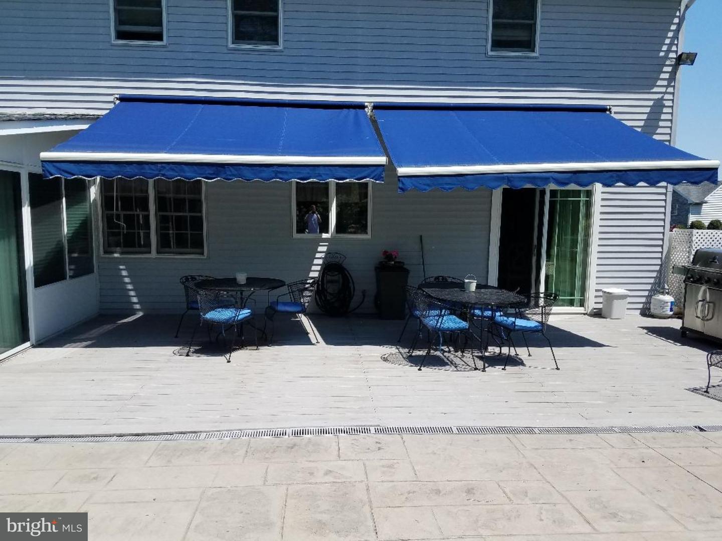 741 Cliff Road Bensalem, PA 19020 - Photo 4 of 17 View in Back