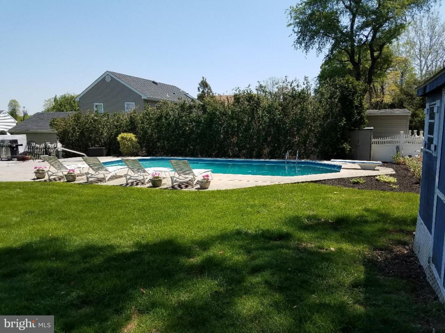 741 Cliff Road Bensalem, PA 19020 - Photo 6 of 17 Back Yard