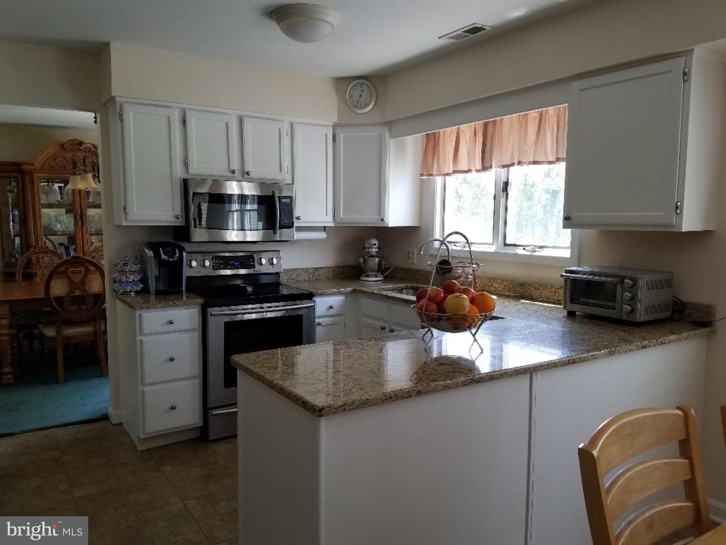741 Cliff Road Bensalem, PA 19020 - Photo 8 of 17 Kitchen