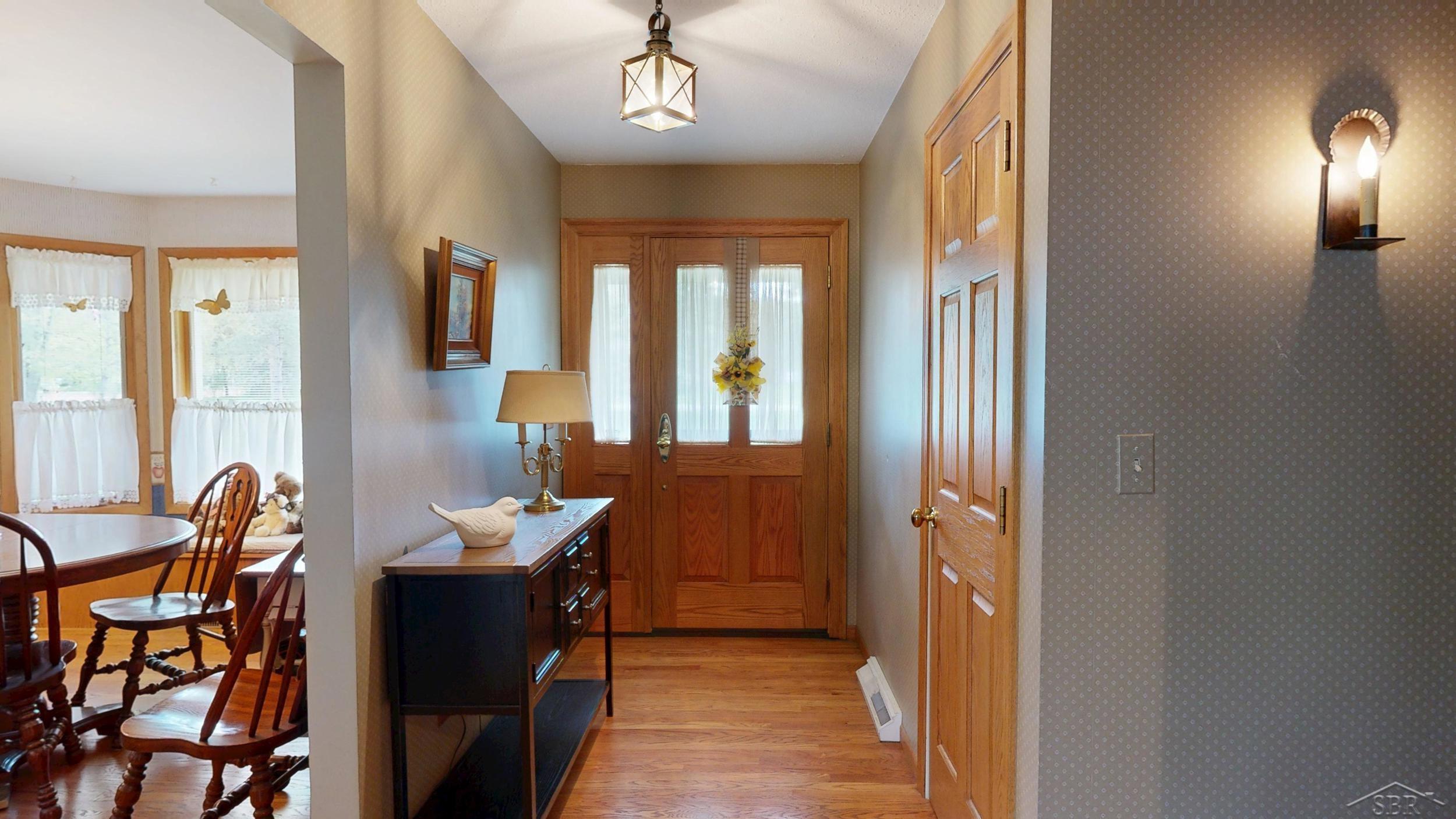 5220 North River Road Freeland, MI 48623 - Photo 10 of 47