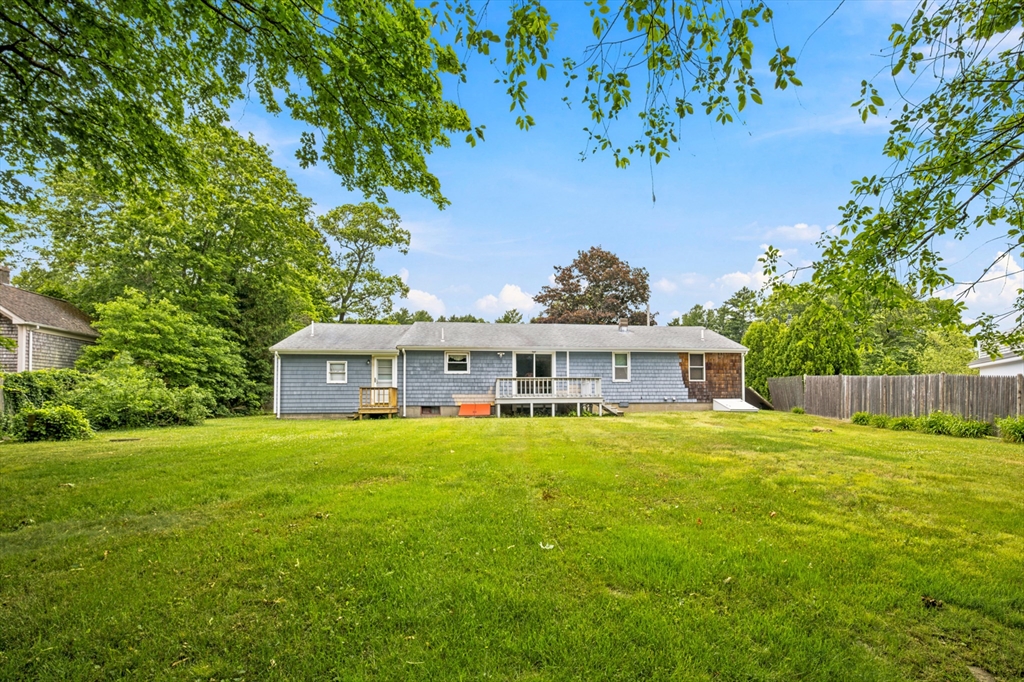 18 Gifford Road Westport, MA 02790 - Photo 27 of 28